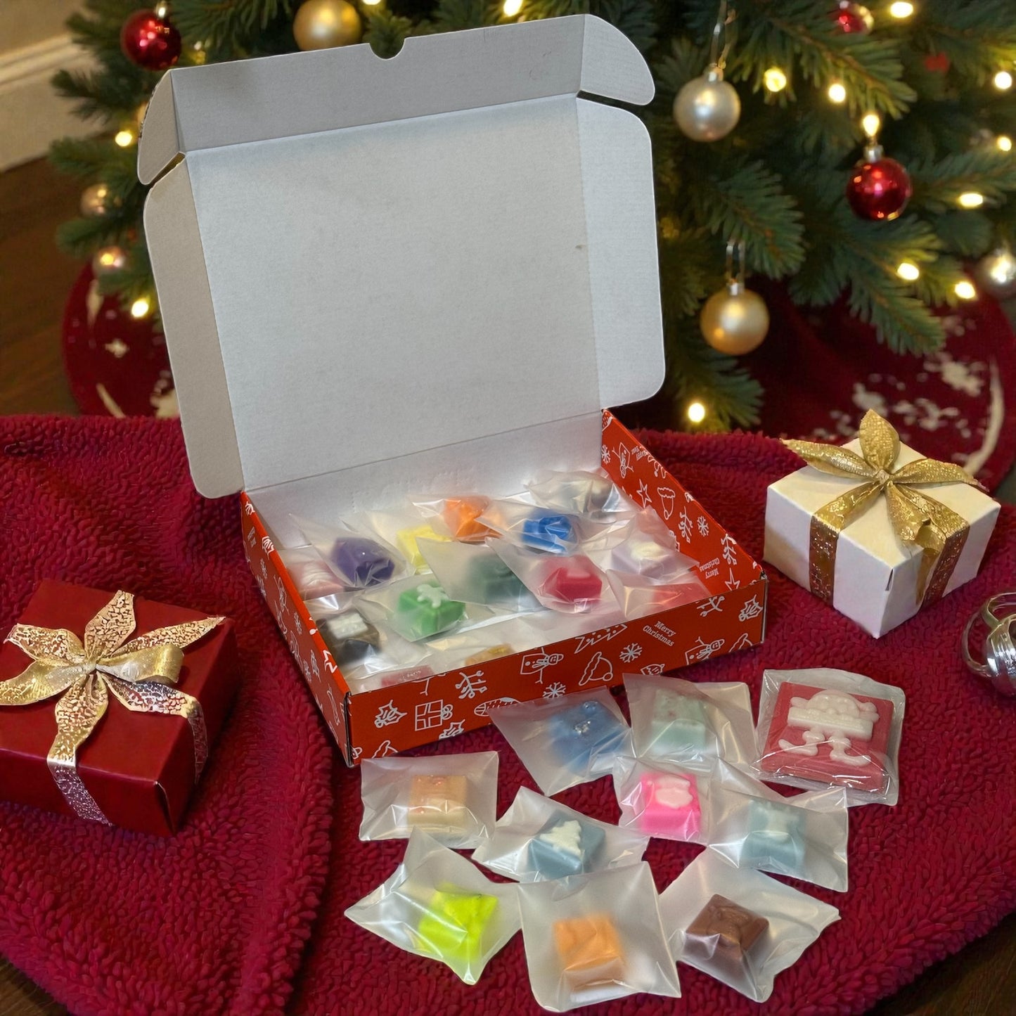 Christmas Shape Box - 25 Festive Fragrances
